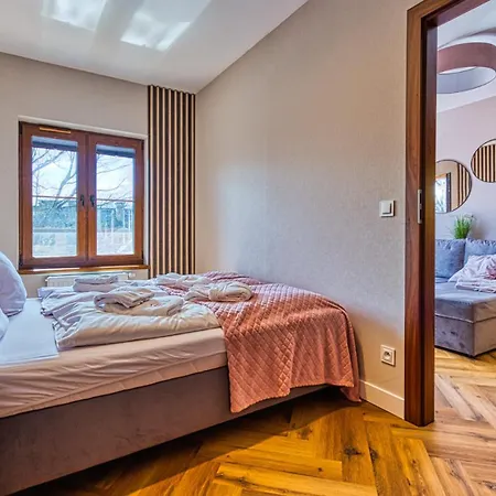 B6 Z Basenem, Sauna, Jacuzzi - 5d Lejlighed